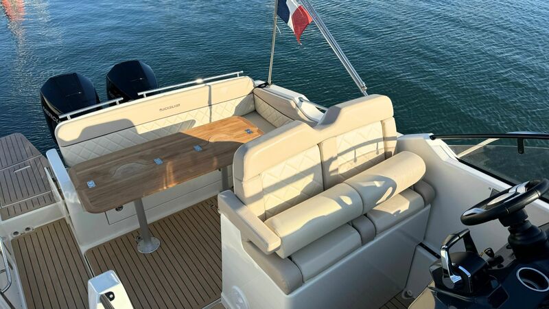 QUICKSILVER 875 SUNDECK 